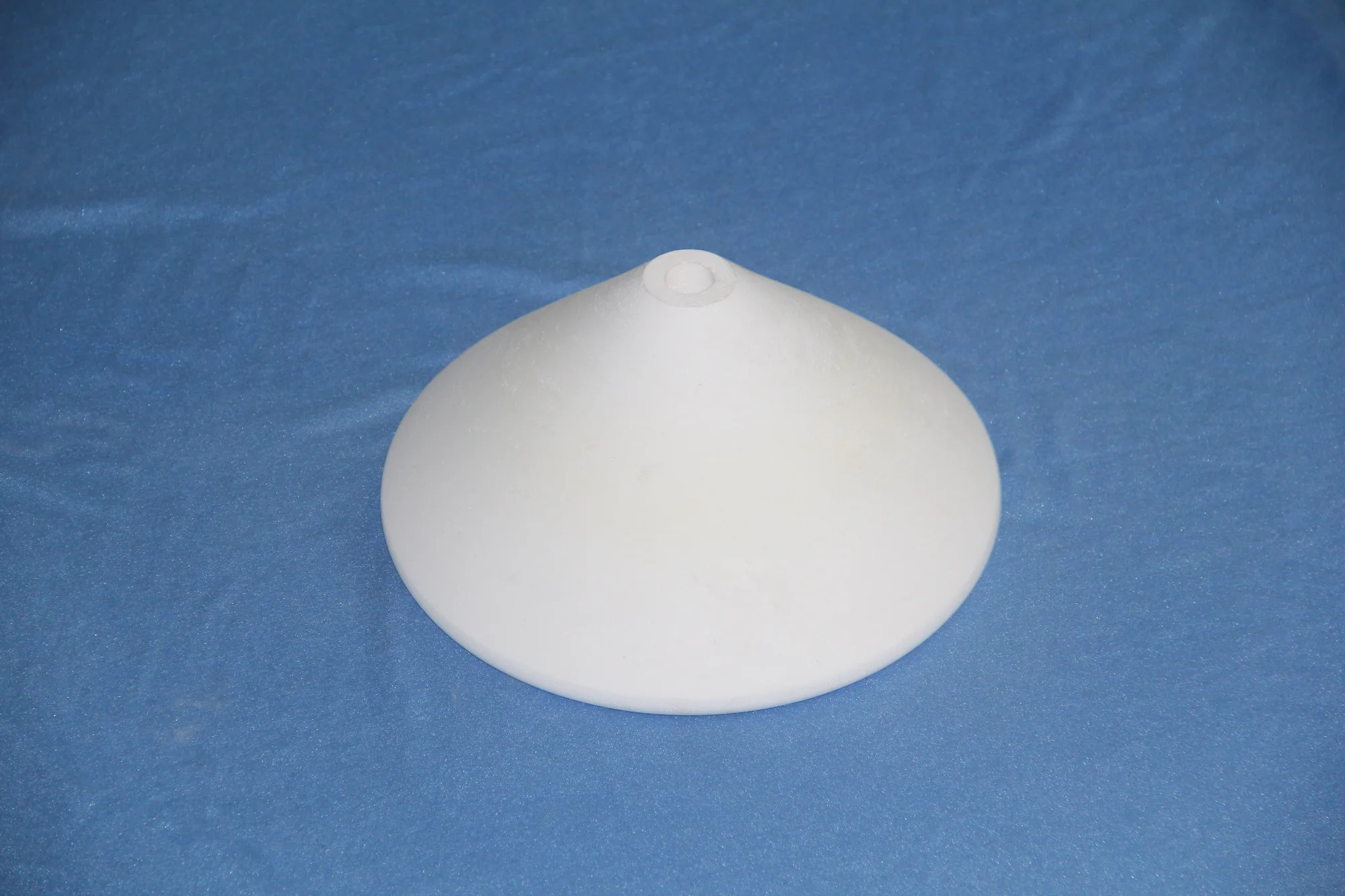 Conical custom technical ceramic component