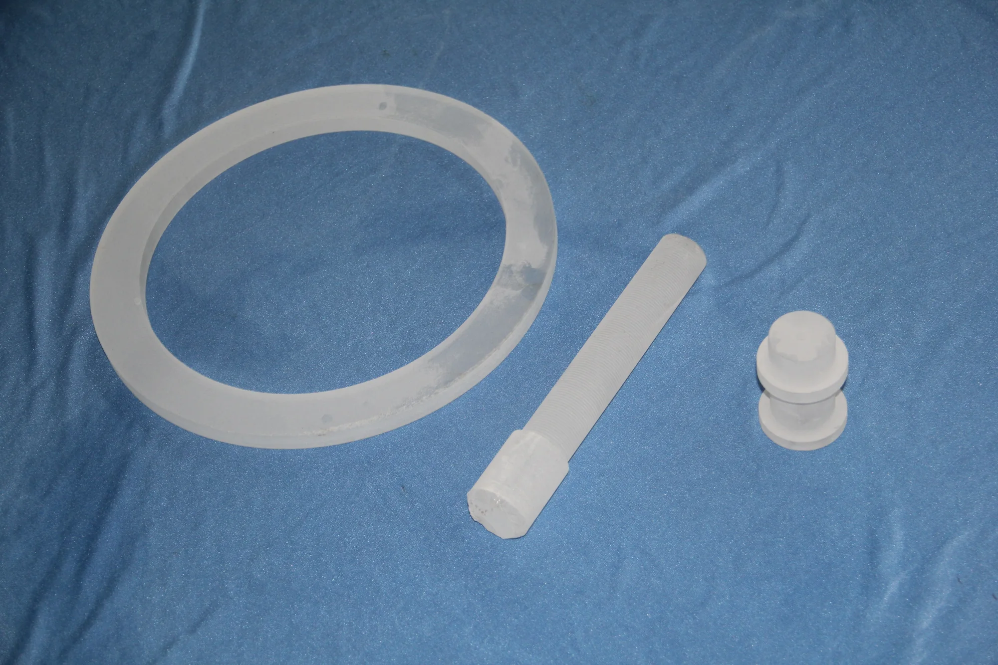 Custom ceramic rings rods and precision components